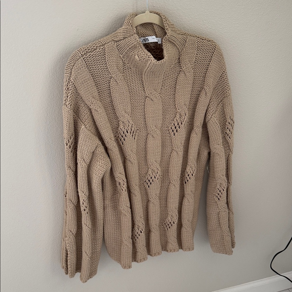 Zara Beige Cable Knit Sweater